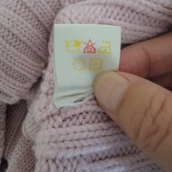 COPY - Sunice Quarter Zip, Wool Blend Ribbed Sweater. Size L. - Picture 9 of 9